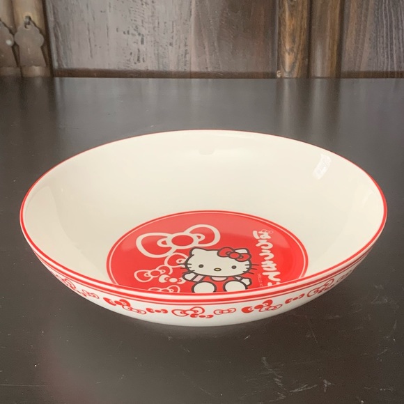 Hello Kitty 9” Ceramic Dinner Bowl Red & White Bows Japanese Letters - Picture 3 of 11
